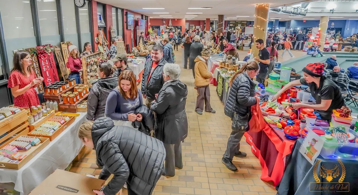  Marché de Noël de Magog à l’école secondaire La Ruche